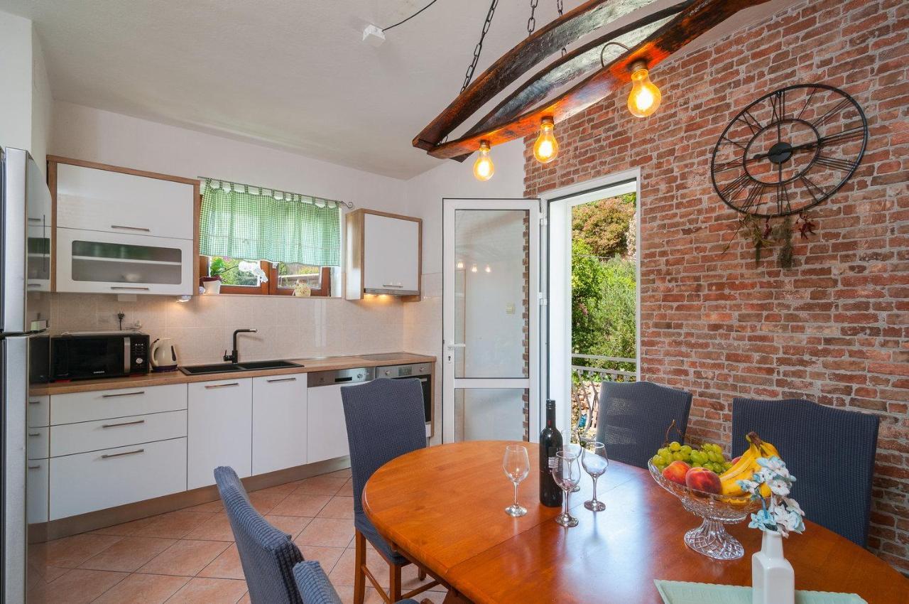Apartman Neven Podgora Esterno foto